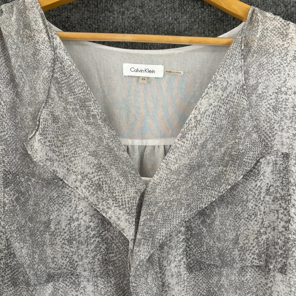 Calvin Klein Womens Gray Snakeskin Print Top Size 2X Pullover Office Career - Picture 4 of 10